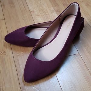 NWOT Old Navy Pointed Toe Flats